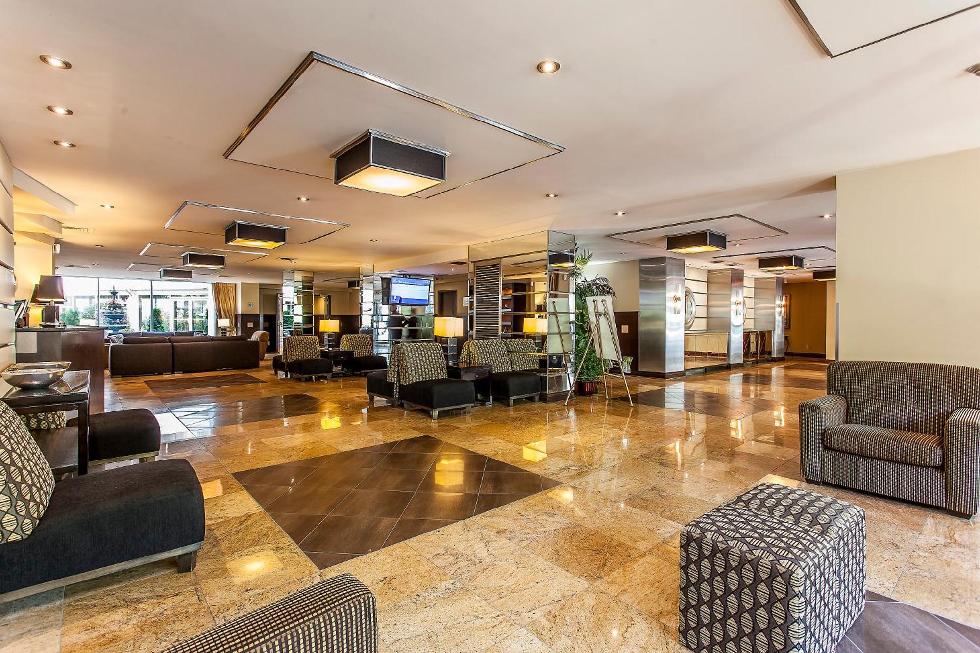 Le Nouvel Hotel — Photos 1